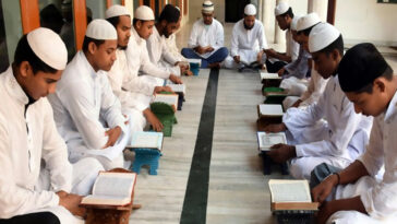 UP News: Scholarship will not be given to the students of madrassas till eighth, the rule will be applicable from the academic session 2022-23