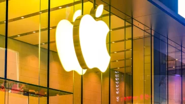 New trouble for Apple, iPhone seized, know why?