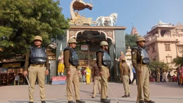 Mathura News: Announcement of Hanuman Chalisa recitation in Mathura Shahi Masjid Idgah, 5 officials under house arrest, surveillance by drone