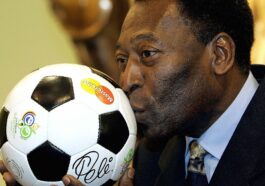 Legendary footballer Pele passed away;Was Pele better than Messi-Ronaldo and Embappé.