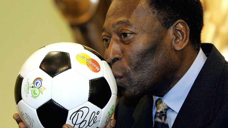Legendary footballer Pele passed away;Was Pele better than Messi-Ronaldo and Embappé.
