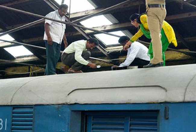 How the robbers made away with 300 crores from a moving train!