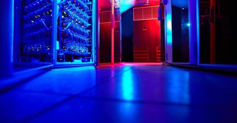 Sustainable Data Center and Technical Debt