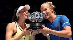 Brazilian duo Rafael Matos and Luisa Stefani win the mixed doubles title at the Australian Open.