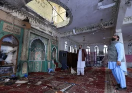 Pakistan: 28 killed 150 injured in Peshawar blast.