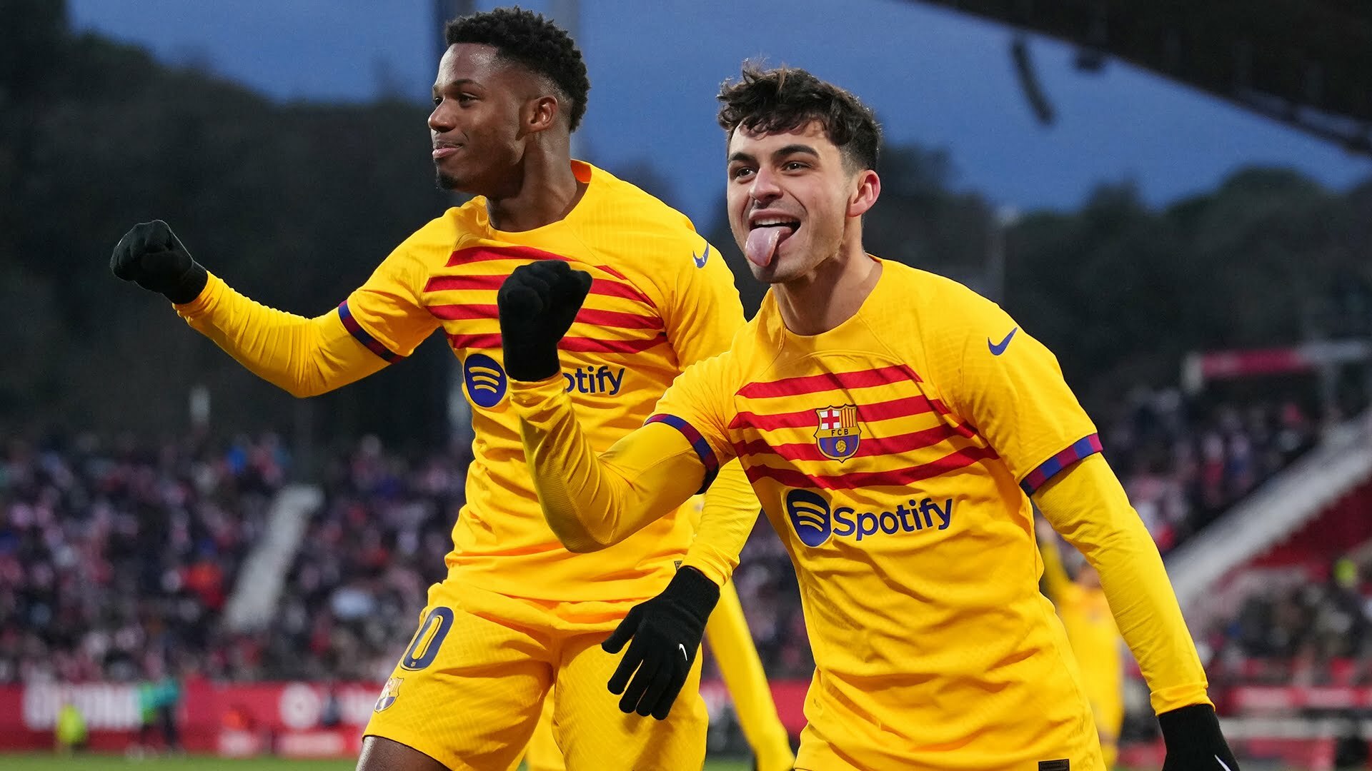 Barcelona wins its 100th game against Girona thanks to Pedri's goal.