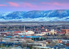 Which nation's population is the lowest?