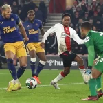 In The First Leg of the Semi-Final, Newcastle Beat 10-Man Southampton.