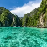 Thailand says that travellers from China don't need to take a Covid test.