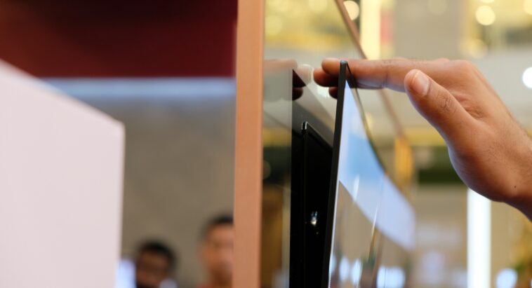 3 Best Smart TVs Under 10000 In India