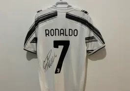 Cristiano Ronaldo jersey