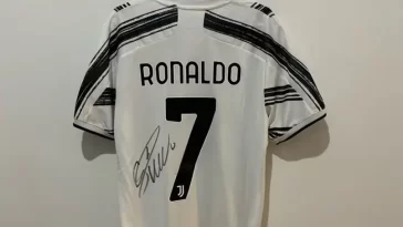 Cristiano Ronaldo jersey