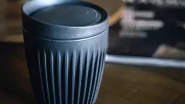 Dangers of drinking coffee from a disposable paper cup