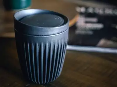Dangers of drinking coffee from a disposable paper cup