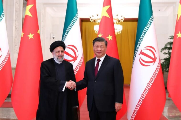 Xi Jinping Visits Iran to Push for Sanctions Lifting