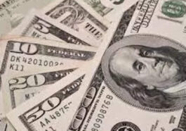 Dollar hovers close to a 5-week high as inflation data looms; yen falls.