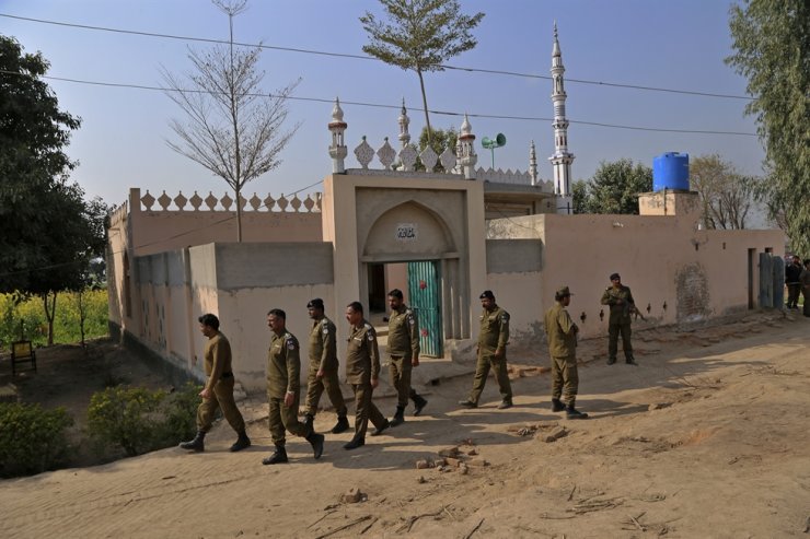 Man in police custody for blasphemy killed by mob in Pakistan