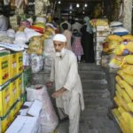 Pakistan's weekly inflation rate exceeds 40% for the first time in five months