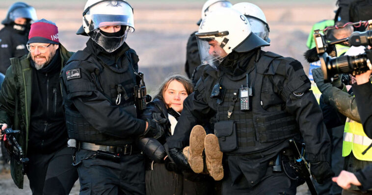 Greta Thunberg, Protesters Block Norwegian Ministries Over Wind Turbines