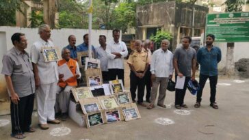 Chennai citizens' original "bark" protest draws attention to the issue of stray dogs