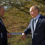 "Putin said he wouldn't kill Zelensky," says former Israeli Prime Minister Naftali Bennett.