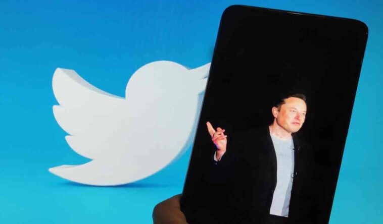 Elon Musk Says Twitter Will Remove "Legacy Blue Checks"