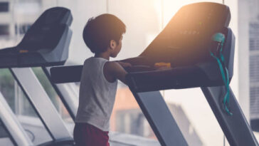 11 year old boy in the US dies after eating flesh.