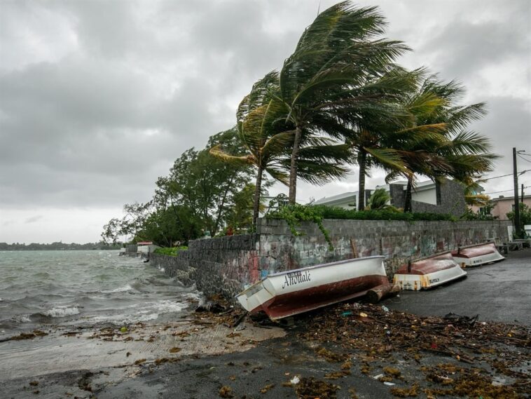Cyclone Freddy kills more than 300 people in Southeast Africa.