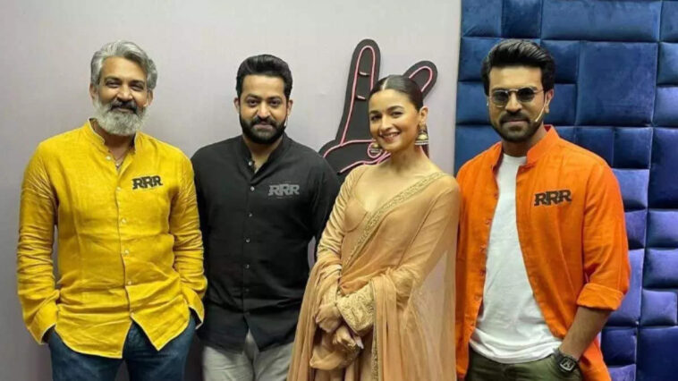 Alia Bhatt and Jr. NTR receive the "Spotlight Award" .