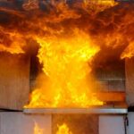 Mumbai: A big fire broke out in the Malad slum, but no one is hurt