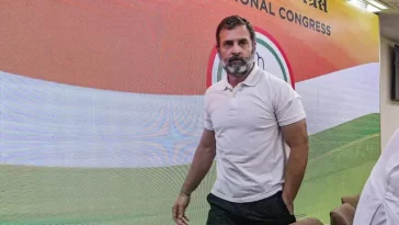 vacate govt bungalow