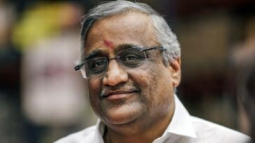Kishore Biyani has withdrawn his resignation from Future Retail's Suspended Board