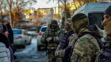 Russian Procurators Arrest Three Ukrainian Soldiers