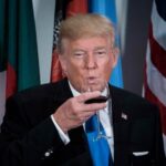 "I'm Back," writes Trump's first posts on Facebook and YouTube after the ban was lifted