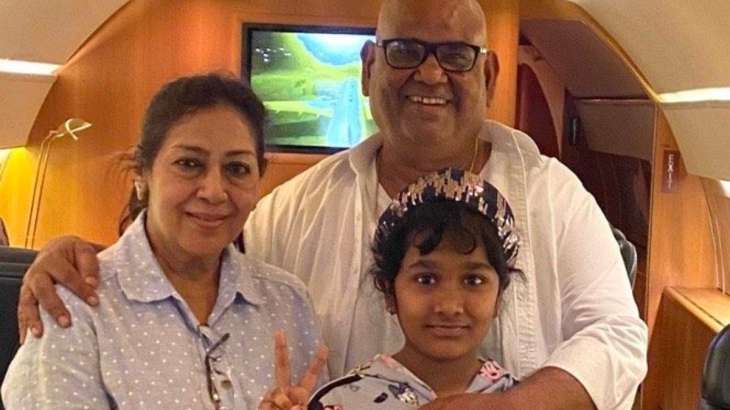 Satish Kaushik's daughter Vanshika shares throwback photo after funeral. See pic
