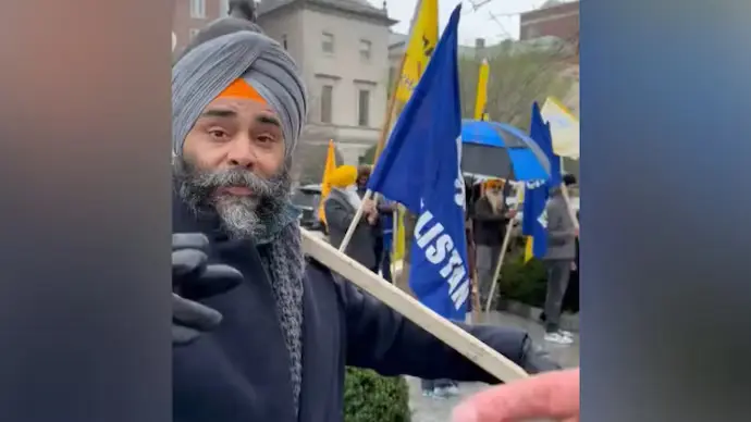 Indian journalist attacked