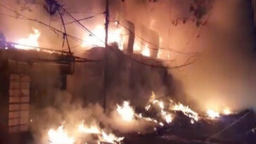 Delhi: 4 shops gutted in fire at Sarojini's Babu market, no casualty reported