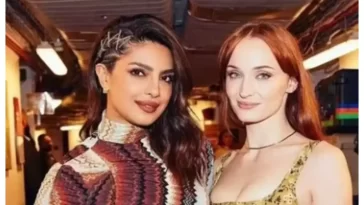 After the Jonas Brothers concert, Priyanka Chopra poses with her sister-in-law Sophie Turner; both look divine 