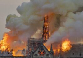 12 cops Killed in Bomb Blast in Pakistan