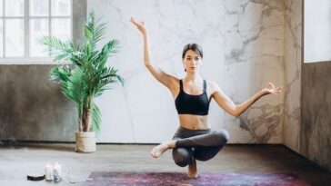 8 Health Benefits Of Morning Yoga Practice
