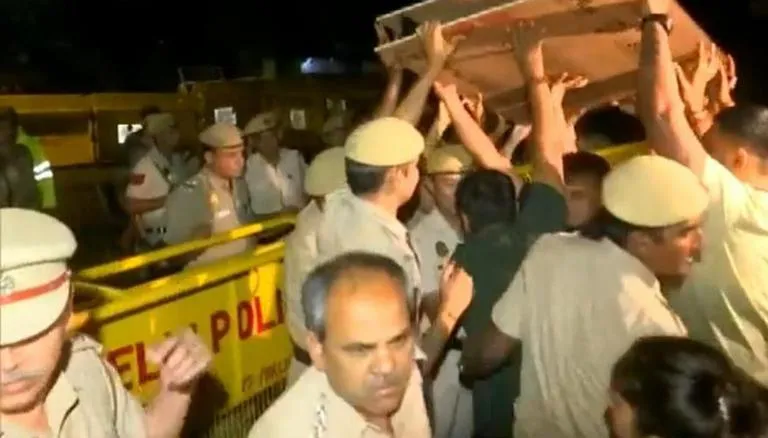 Jantar Mantar brawl between protesting Wrestlers and Police