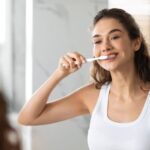 5 advantages of regular brushing and flossing