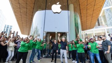 Apple 3 more stores in India by 2027