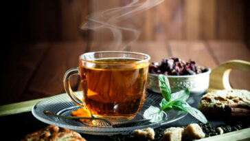 Are There Health Benefits to Drinking Tea?