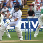 it will be a very hard chase for Australia