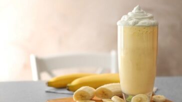 Health Benefits of Banana Shake