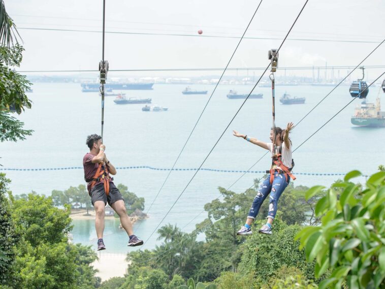 Tayo Station, Singapore - Wanderela