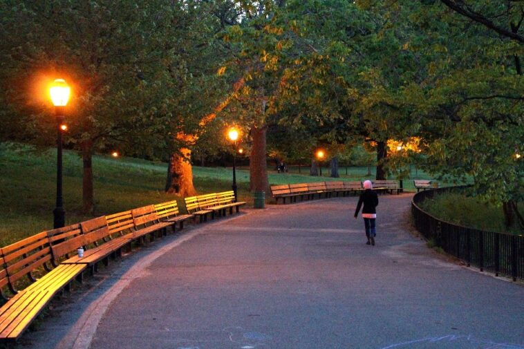 Surprising health benefits of walking after dinner