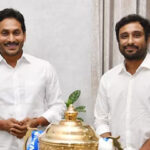 Ambati Rayudu joins politics