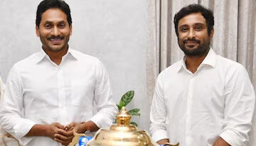 Ambati Rayudu joins politics